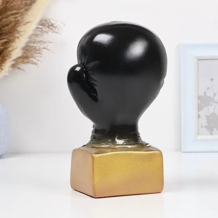 Копилка для денег &laquo;Боксерская перчатка&raquo;, гипс, чёрная с золотом, 12&times;14&times;24.5 см