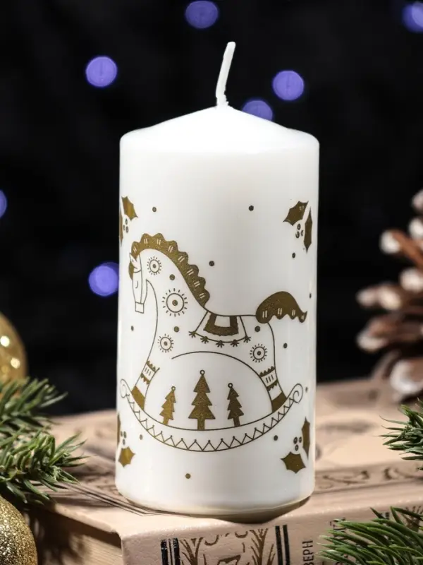 Свеча столб 50*100 мм с накаткой "Символ года" , лошадка, белая