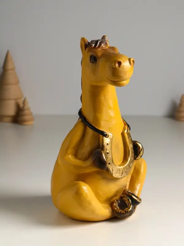 Копилка "Лошадь с подковой" 15х15х25 см, коричневый