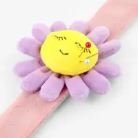 Игольница на браслете &laquo;Цветочек&raquo;, 23&times;8 см, розовая, МИКС