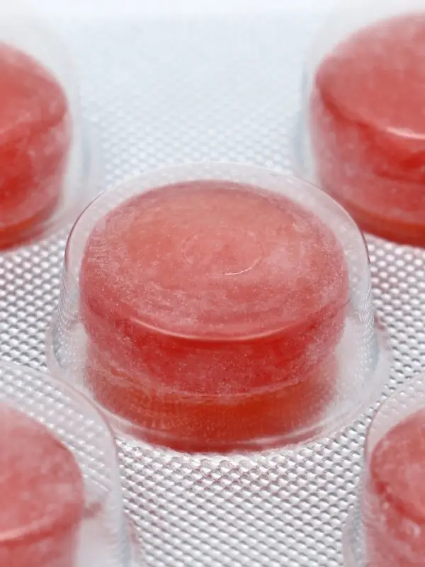 Леденцы &laquo;С 8 Марта&raquo; тюльпаны, со вкусом клубника со сливками, 16 г