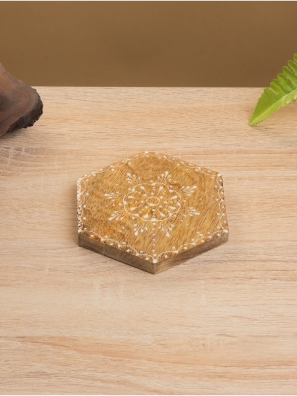 Подставка под горячее (набор 4 шт)  Подставка под горячее (набор 4 шт) "Пряник" дерево манго 15х13х5 см