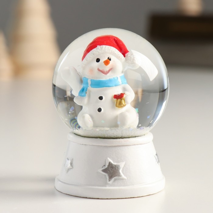 Снежный шар новогодний стеклянный «Снеговик в красном колпаке, с подарком», d=4.5 см, 6×4.5×4.5 см Снежный шар новогодний стеклянный «Снеговик в красном колпаке, с подарком», d=4.5 см, 6×4.5×4.5 см