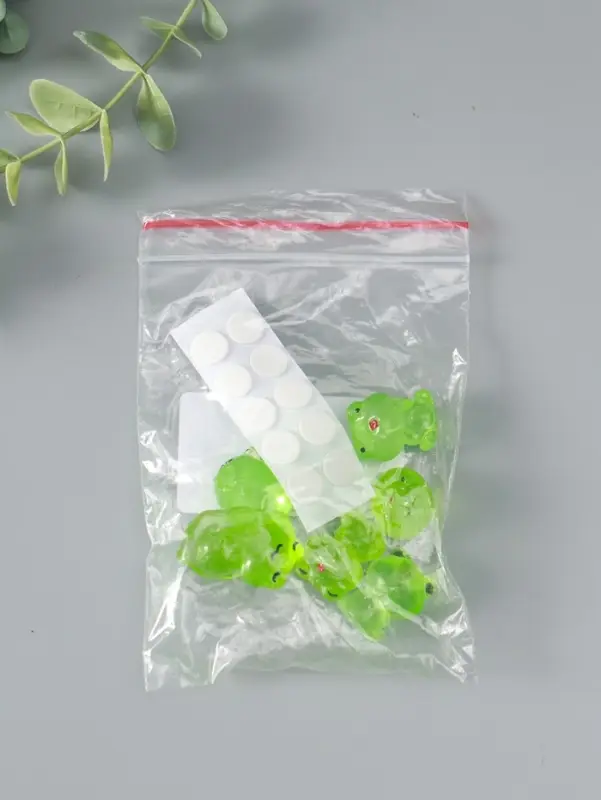 Сувенир эпоксидная смола флюоресцентный Сувенир эпоксидная смола флюоресцентный "Лягушата" набор 6 шт 3,2х2,5х2 см