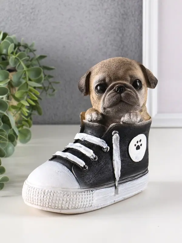 Копилка для денег &laquo;Кед со щенком Мопса&raquo;, 15.5&times;17&times;8 см