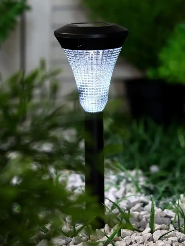 Садовый светильник &laquo;Рифлёный конус&raquo;, уличный, на солнечной батарее, 1 LED, свечение белое