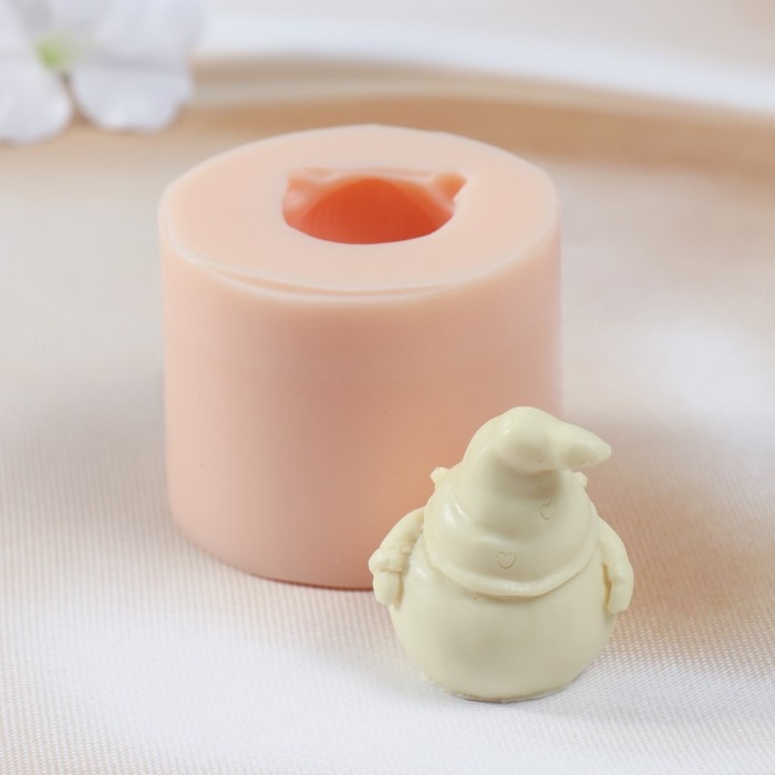 Молд силиконовый Молд силиконовый "Гном" (издел. 4х3,5х4,5 см)