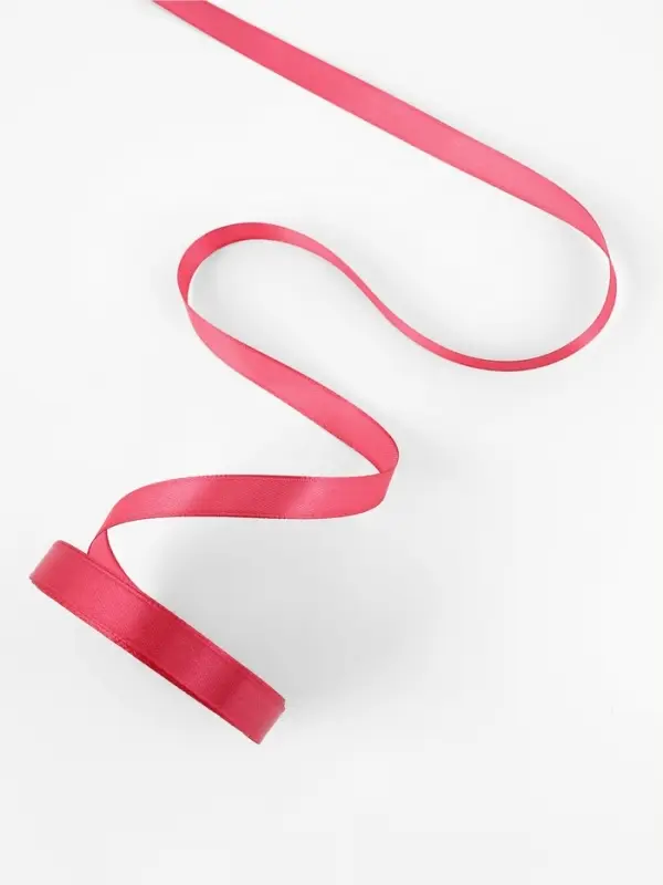 Лента атласная, 12 мм, 23±1 м, малиново-красная Лента атласная, 12 мм, 23±1 м, малиново-красная