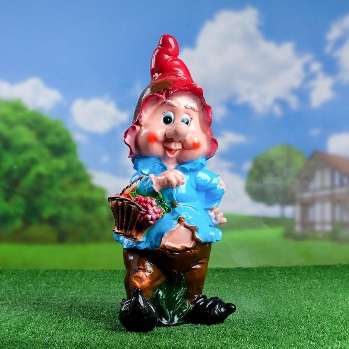Садовая фигура  Садовая фигура "Гном с виноградом" 17х20х50см