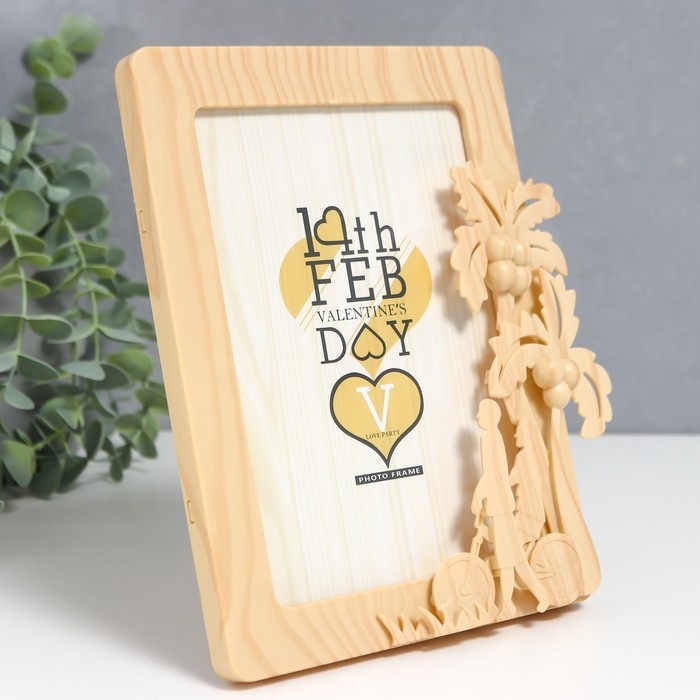 Фоторамка пластик под дерево 12х17 см Фоторамка пластик под дерево 12х17 см "Прогулка под пальмами" 17,7х21 см