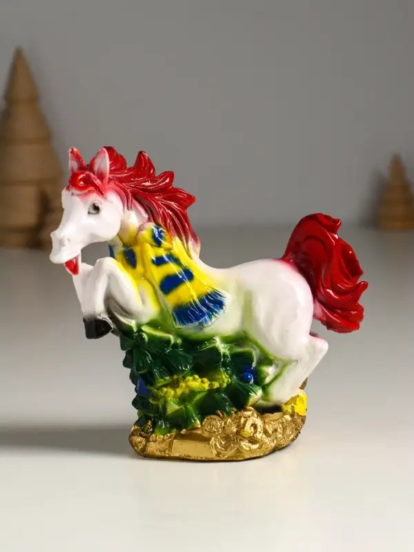 Копилка Копилка "Лошадь с ёлкой" 13х13х6,5 см, белый