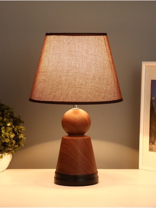 Лампа настольная Лампа настольная "Мудрость" 1х40Вт Е27 коричневый 25х25х39,5см МОДЕЛЬ: