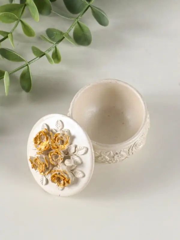 Шкатулка с розами, 6х6 см, перламутр Шкатулка с розами, 6х6 см, перламутр