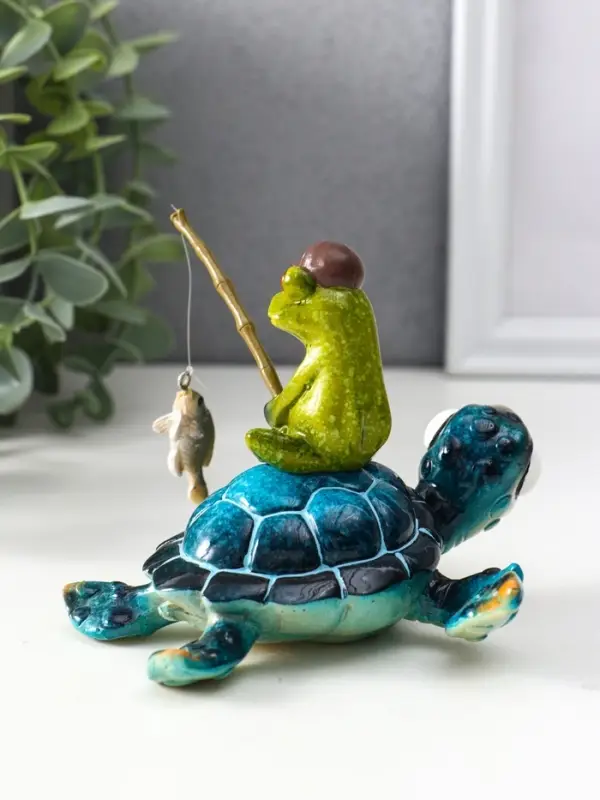 Сувенир полистоун лак "Лягуха рыбачит, сидя на черепахе" 12,5х11,5х9,7 см
