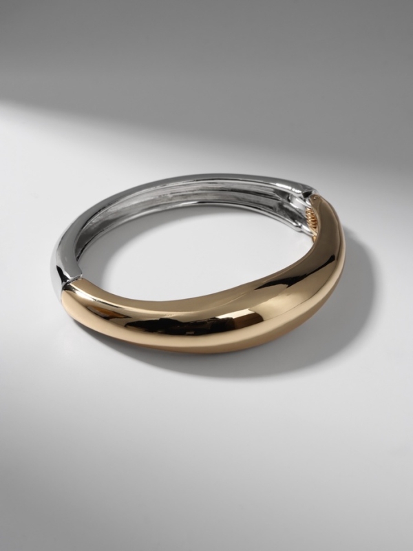 Браслет металл «Тренд» объёмный, цвет серебрено-золотой Браслет металл «Тренд» объёмный, цвет серебрено-золотой