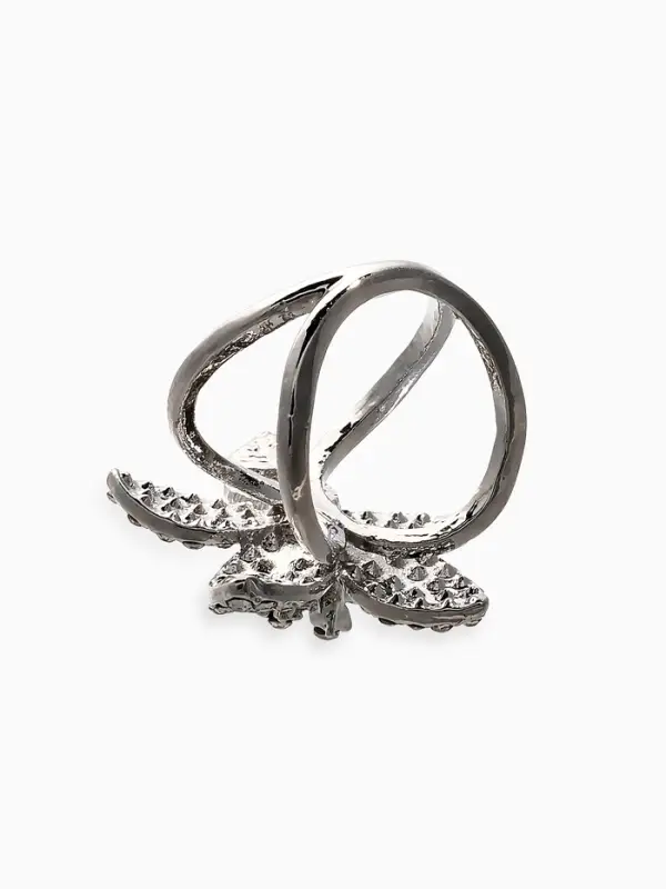 Кольцо для платка &laquo;Цветок Лилии&raquo;, белое в серебре