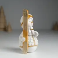 Фигурка полистоун &laquo;Снеговик лыжник в бело-золотом наряде&raquo;, 5.5&times;5&times;10.2 см