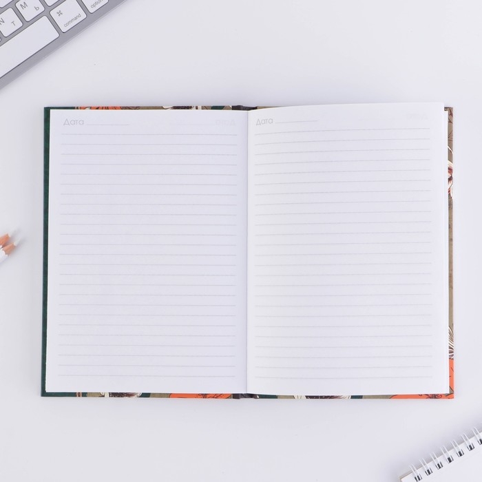 Ежедневник в подарочной коробке «Любимому учителю», формат А5, 80 листов, твердая обложка Ежедневник в подарочной коробке «Любимому учителю», формат А5, 80 листов, твердая обложка