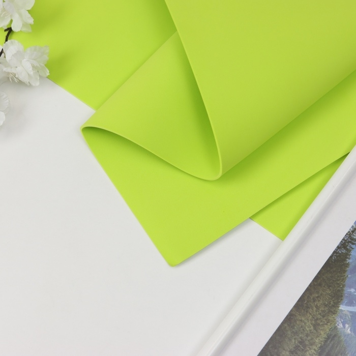 Фоамиран иранский 2 мм (жёлто-зелёный/119) 60х70 см Фоамиран иранский 2 мм (жёлто-зелёный/119) 60х70 см