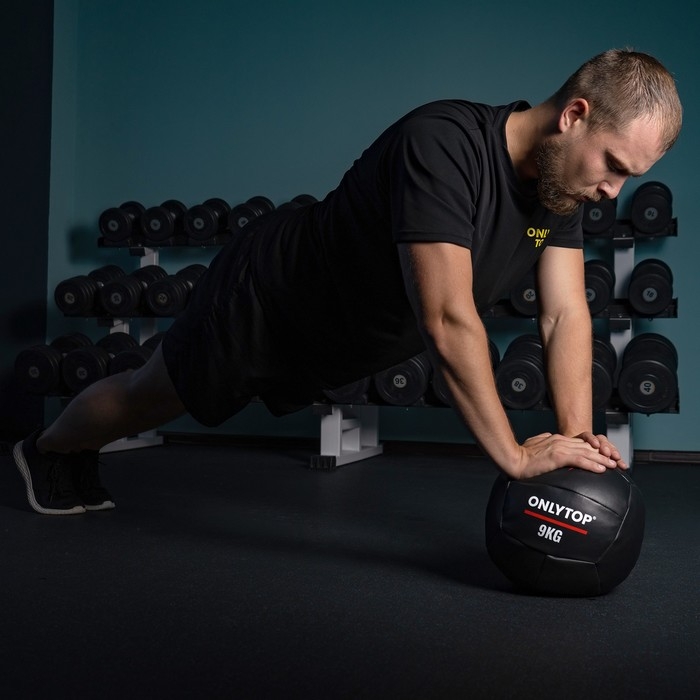 Медицинбол ONLYTOP, 9 кг, d=29 см Медицинбол ONLYTOP, 9 кг, d=29 см