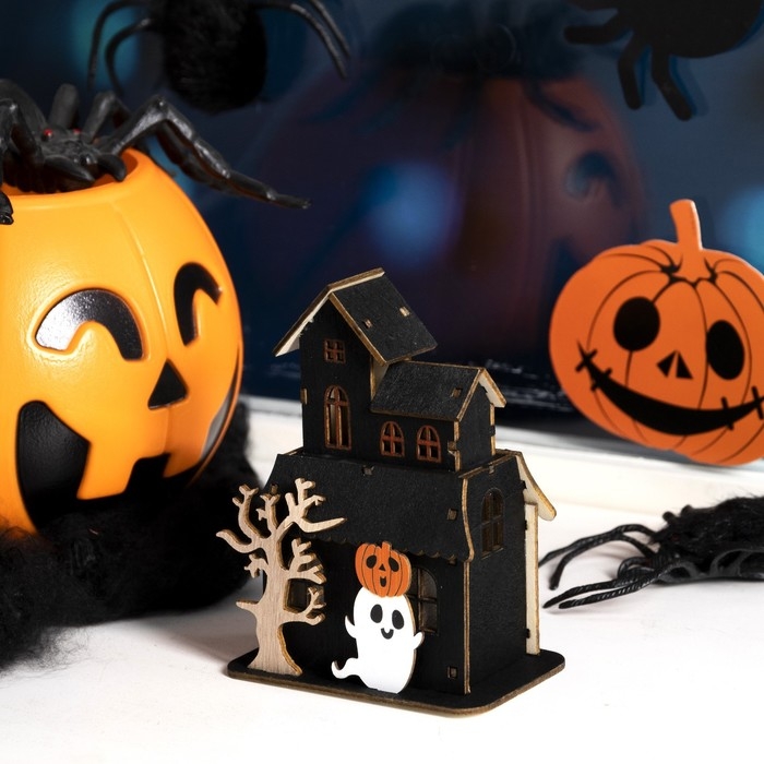Светодиодная игрушка «Дом с привидением» 9 × 12 × 6 см, пластик, батарейки LR1130х3 (в комплекте), свечение тёплое белое Светодиодная игрушка «Дом с привидением» 9 × 12 × 6 см, пластик, батарейки LR1130х3 (в комплекте), свечение тёплое белое