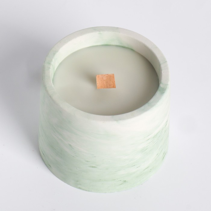 Свечи в бетоне на подставке  Свечи в бетоне на подставке "Лофт", соевый воск, деревянный фитиль, бело-зеленая