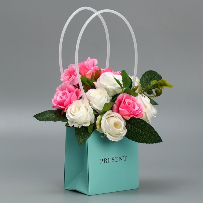 Пакет для цветов Gift, 11.5 х 12 х 8 см Пакет для цветов Gift, 11.5 х 12 х 8 см