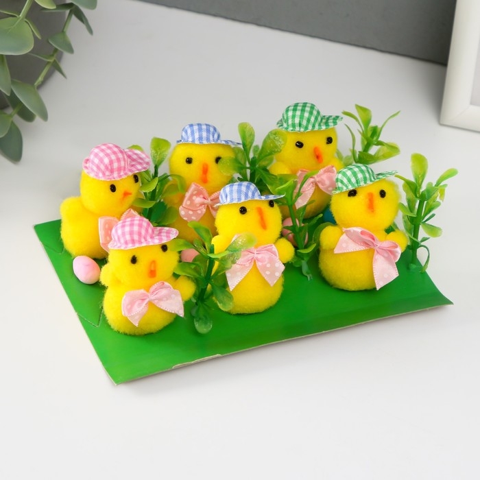 Сувенир пасхальный Сувенир пасхальный "Цыпленок в шляпке и тремя яичками" набор 6 шт 5,5х12,5х18 см
