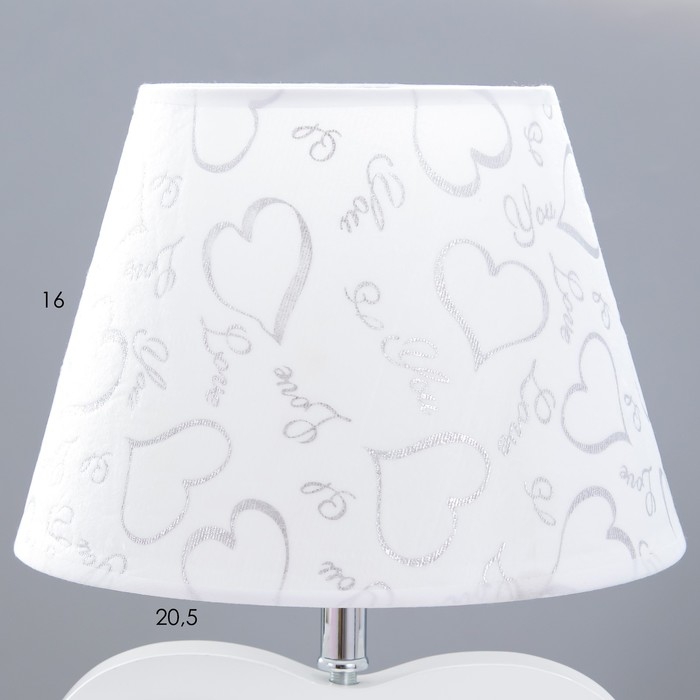 Настольная лампа Настольная лампа "Портрет" E27 40Вт белый 23х23х42 см RISALUX