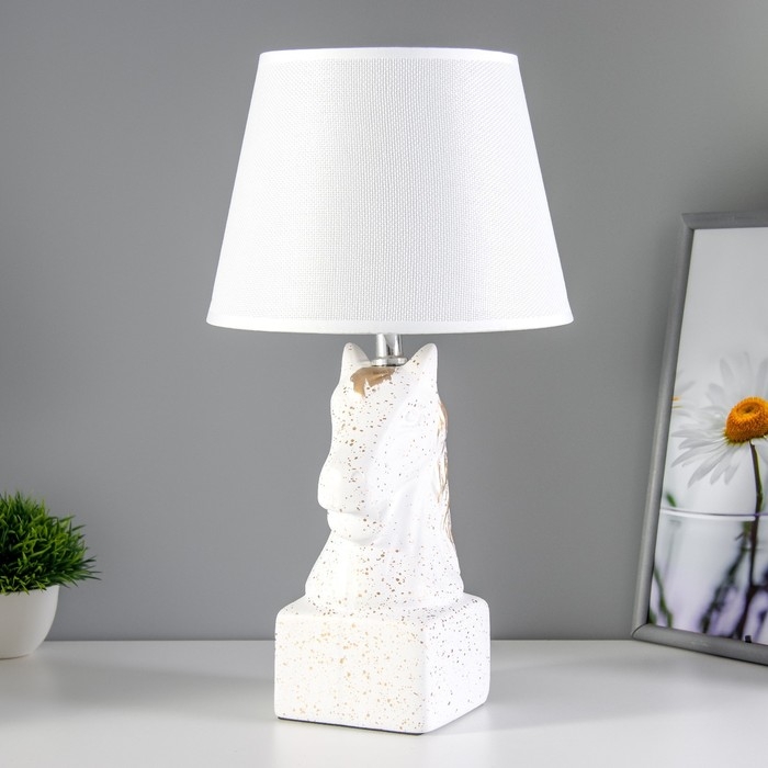 Настольная лампа Настольная лампа "Лошадь" Е14 40Вт белый 22х22х41 см RISALUX