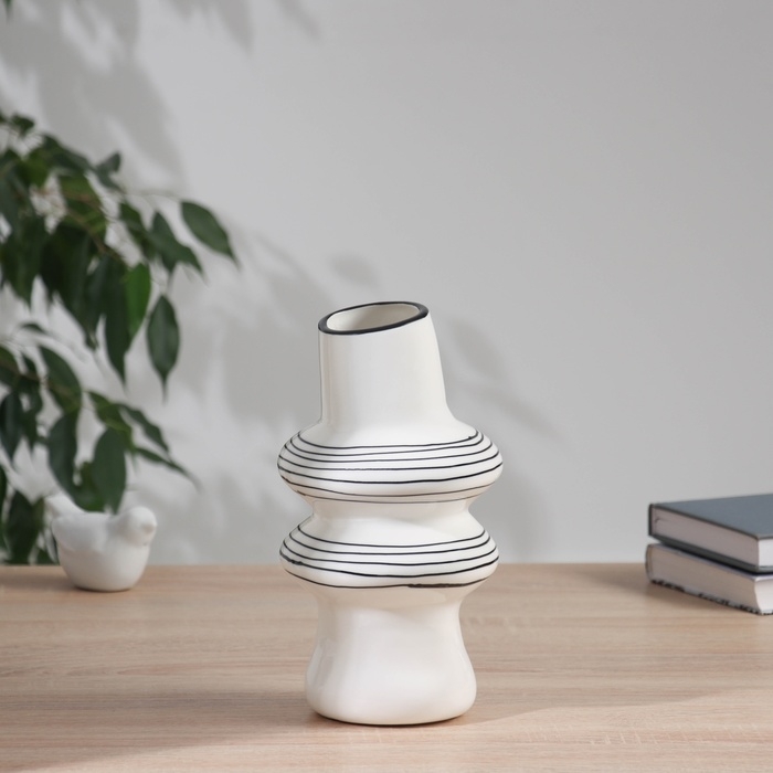 Ваза керамика настольная Ваза керамика настольная "Пикассо" (ручная роспись) кольца в полоску, 21х10 см, чёрно-белый 104551