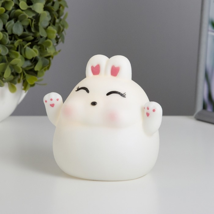 Ночник Ночник "Зайчик" LED от батареек 3хLR44 белый 11,5х11х11,5 см