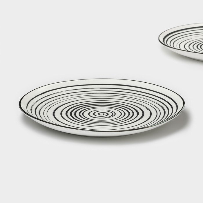 Набор тарелок обеденных фарфоровых Magistro Hypnose, 25,7×2,5 см, 2 шт Набор тарелок обеденных фарфоровых Magistro Hypnose, 25,7×2,5 см, 2 шт