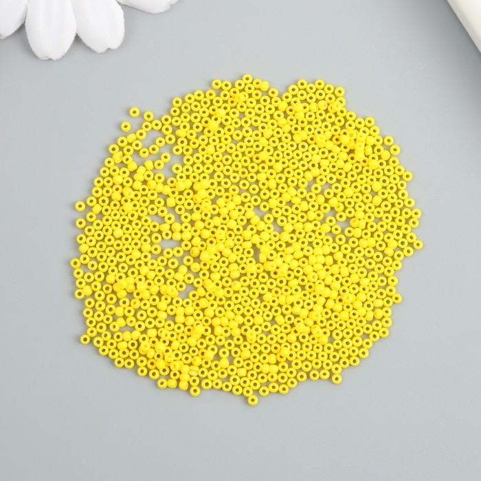 Бисер стекло 12/0  Бисер стекло 12/0 "Лимонный" ровный №663 450 гр