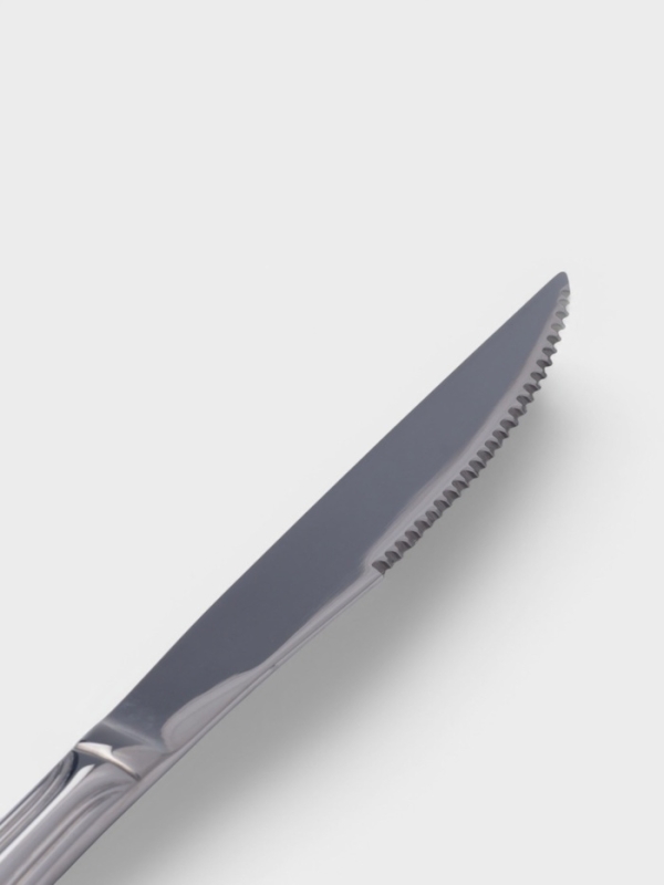 Нож для стейка Hanna Knövell Oester, 23.8 см, толщина 3 мм, нержавеющая сталь, серебристая Нож для стейка Hanna Knövell Oester, 23.8 см, толщина 3 мм, нержавеющая сталь, серебристая