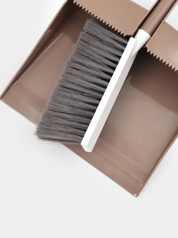 Набор для уборки: совок в комплекте с щёткой и встроенным водосгоном&laquo;Порядок&raquo;, 34&times;24&times;9 см, МИКС