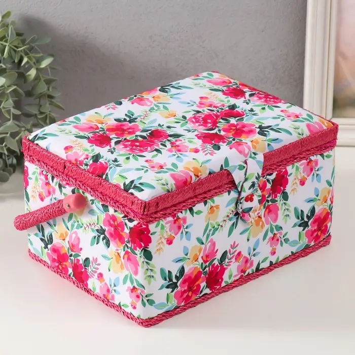 Шкатулка для рукоделия и шитья &laquo;Акварельные цветы&raquo;, хранение ниток, иголок, мелочи, 19&times;26&times;14.5 см