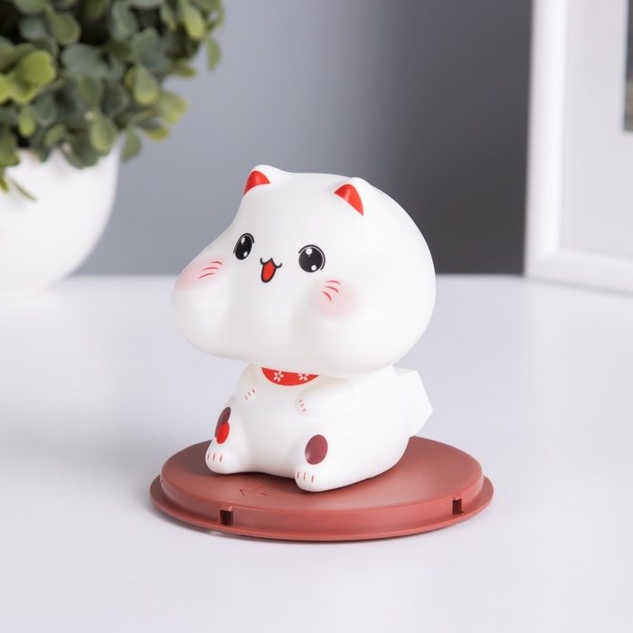 Маятник пластик от солнечной батареи Маятник пластик от солнечной батареи "Кот Манэки-нэко с пухлыми щёчками" 10х10х10,3 см