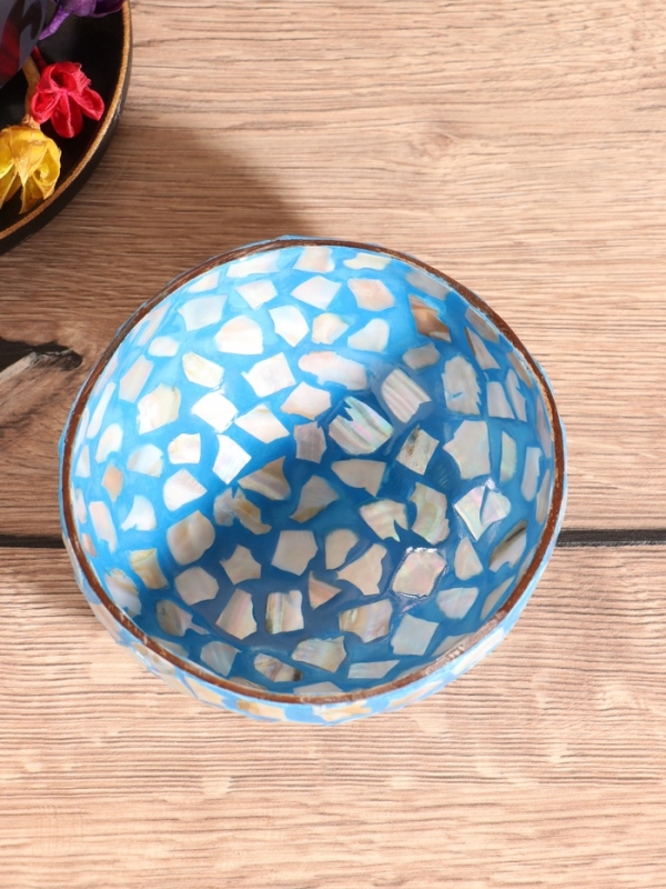 Чаша Чаша "Мозаика" 14х14х6 см, кокос +/- 1 см