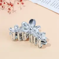 Краб для волос "Хилман" цветы, 11 см, серебро