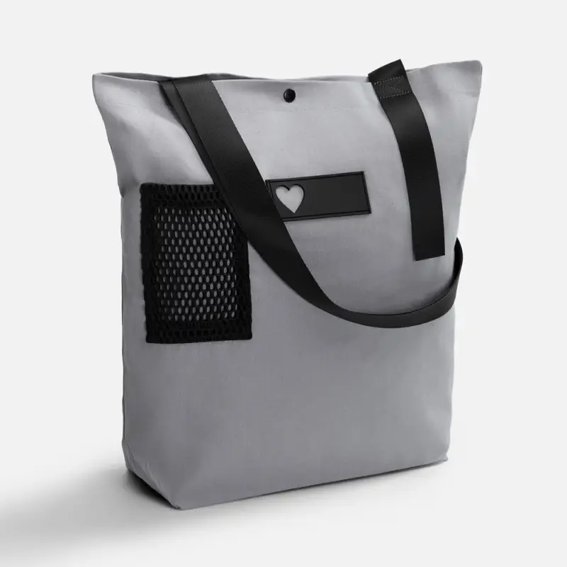 Шопер-конструктор Taga с черными элементами