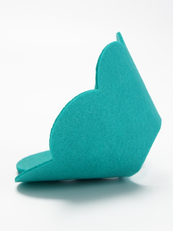 Ветеринарный воротник из фетра  Ветеринарный воротник из фетра "Ромашка", размер M, ярко-бирюзовый