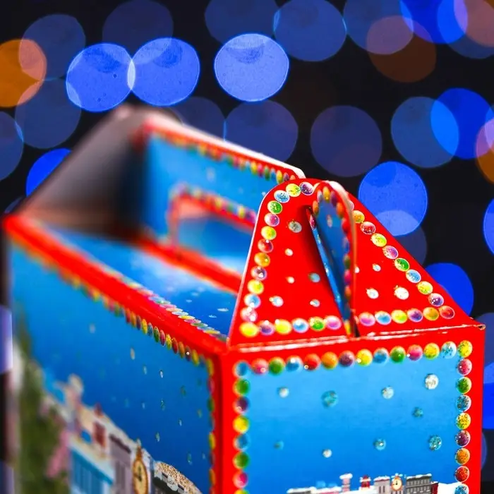 Подарочная коробка «Снеговики» 17.3×6.5×15 см Подарочная коробка «Снеговики» 17.3×6.5×15 см