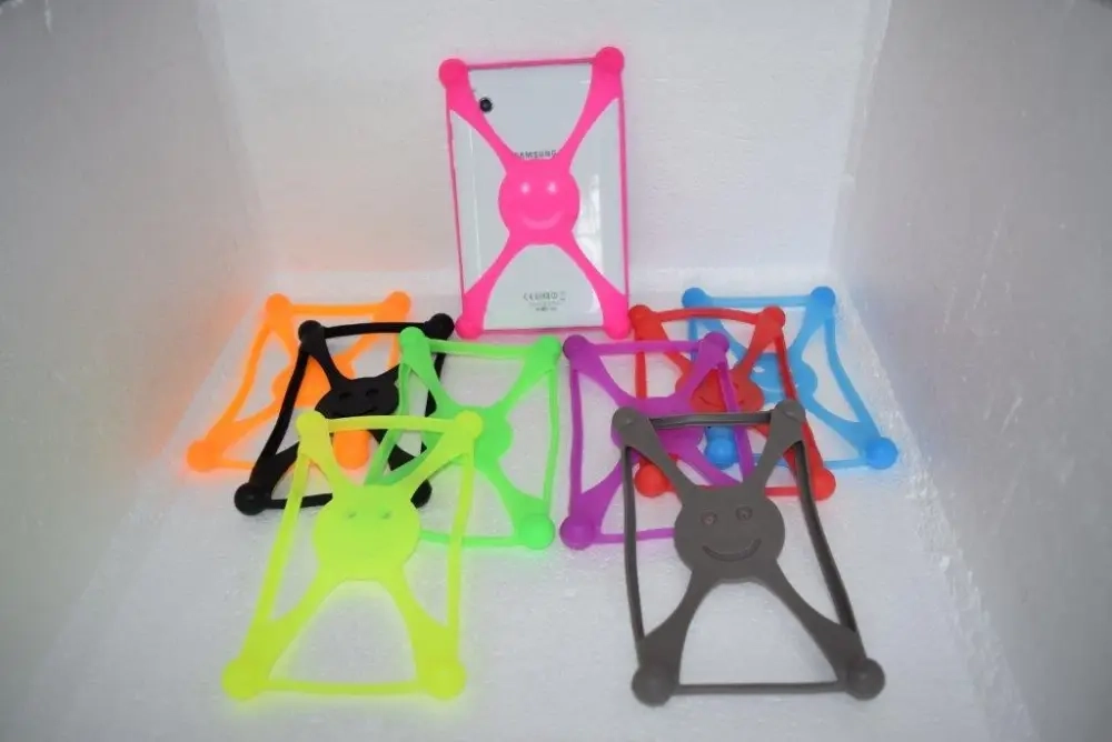 Силиконовый бампер универсальный для планшета 7.0-10"