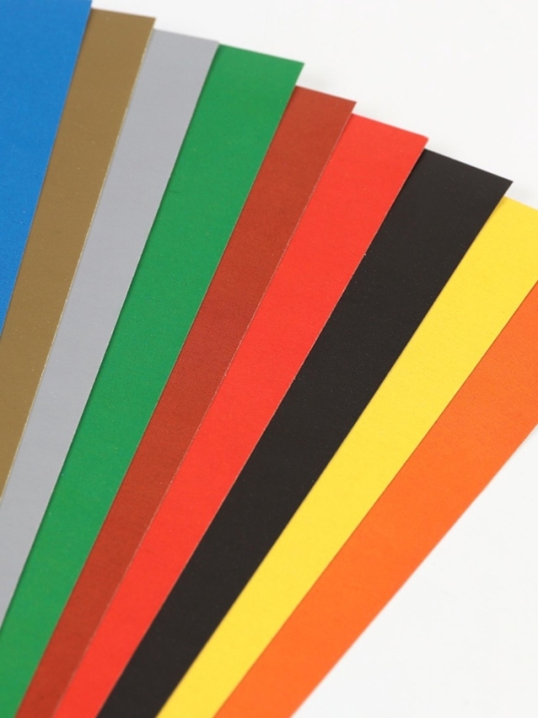 Набор  Набор "Минни Маус" А4: 10л цветного одностороннего картона + 16л цветной двусторонней бумаги