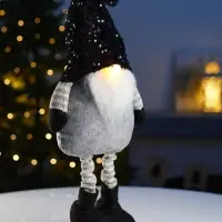Фигура текстиль «Гном в черном» 50-70 см, телеск-е ножки, 1LED, LR1130х3 (в компл.),Т/БЕЛЫЙ