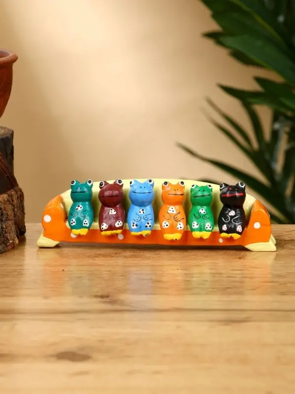 Сувенир Сувенир "Лягушата на скамейке" дерево 14х3х4 см