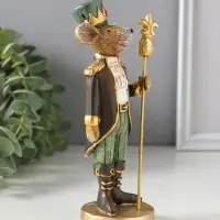 Сувенир полистоун "Мышиный король в мундире со скипетром" коричнево-зелёный 6,5х5,5х17,5 см   109157