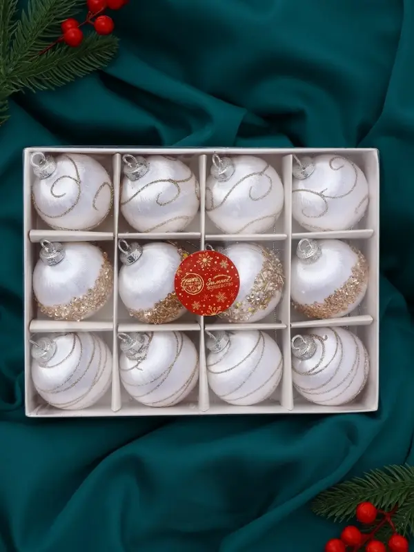 Набор шаров пластик d-6 см, 12 шт Набор шаров пластик d-6 см, 12 шт "Капризы зимы" белый посыпка золото