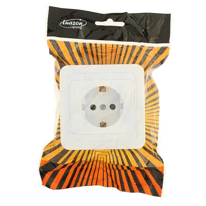 Розетка одноместная Luazon Lighting  Розетка одноместная Luazon Lighting "ЕКБ", 16 А, с з/к, белая